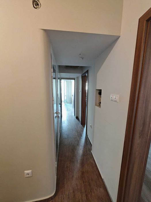 Продава се Тристаен апартамент в София, Център - 98 кв.м за 4072 €/кв.м - Снимка #2