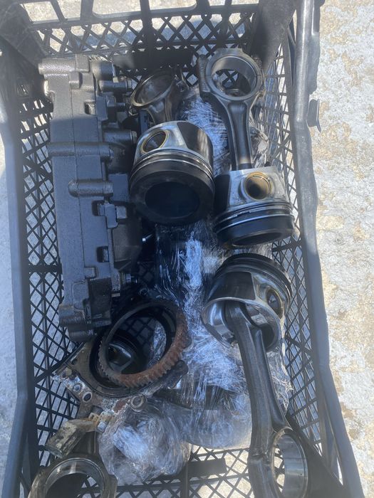 Колянов вал и бутала за Audi A4, A6, Q5 2.0tdi 177к.с