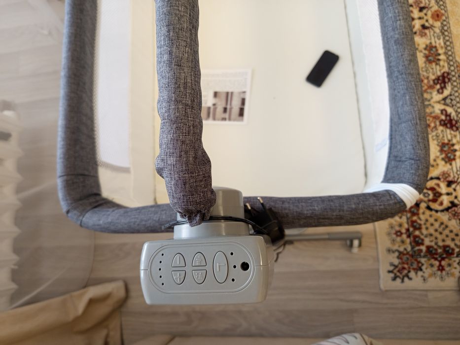 Kidilo манеж-кровать, поперечный маятниковый механизм  для дете до 3х