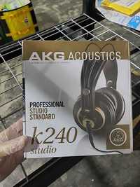 Продам Наушники AKG K240 Studio