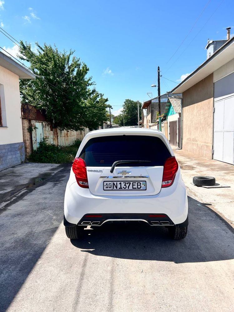 Chevrolet spark 2019 oq rangli