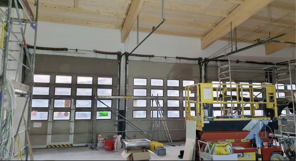 USA SECTIONALA INDUSTRIALA poarta garaj H 380 x L390 Buc 4 Garantie