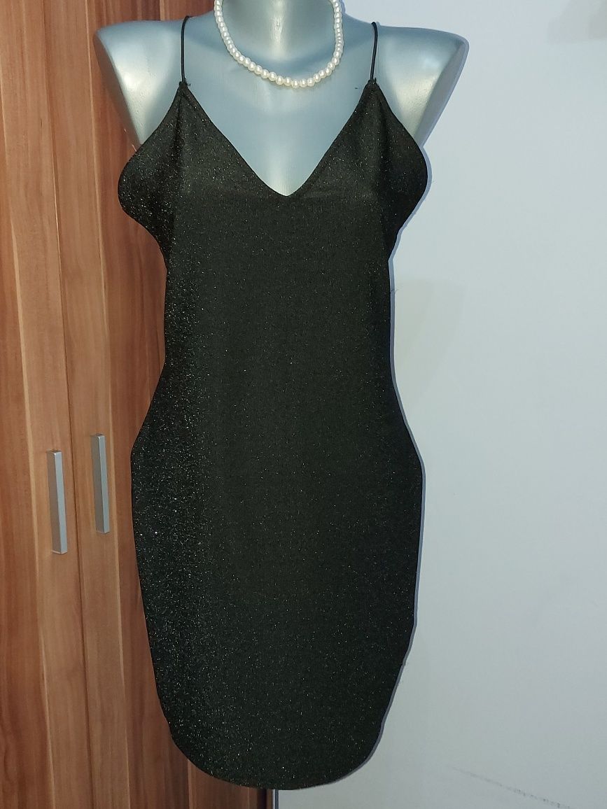 Rochie H&M,neagra,scurta,in bretele,marimea M