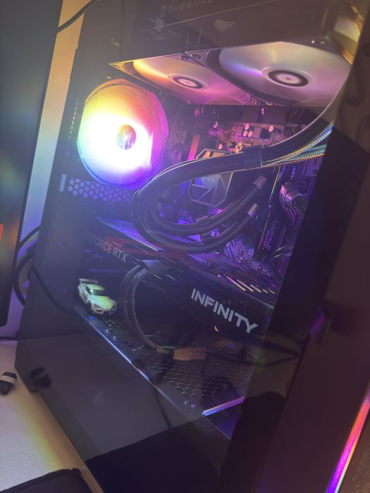 Геймърски PC: Ryzen 5 7500F, RTX 5070, 32GB DDR5,  36 м. гаранция