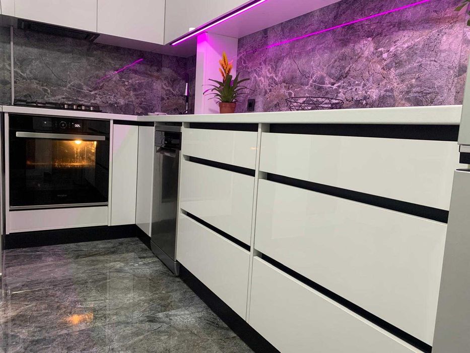 Mobilier bucatarii (la comanda)