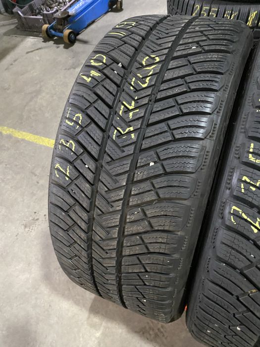 Anvelope iarna 235/40/19 Michelin Pilot Alpin 4 235 40 19 R19