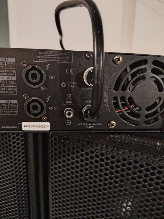 Vând amplificator cu boxe