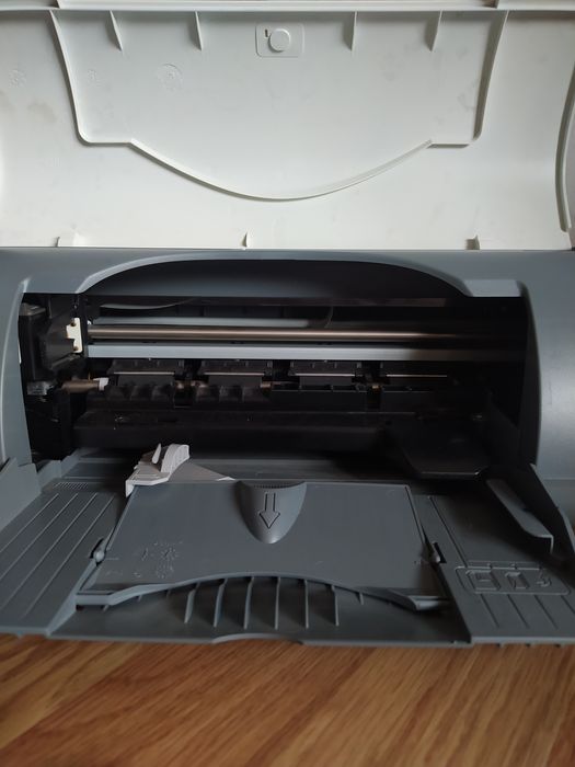 Принтер HP Deskjet 1560