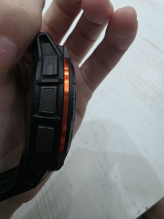 Часовник Garmin Instinct 3