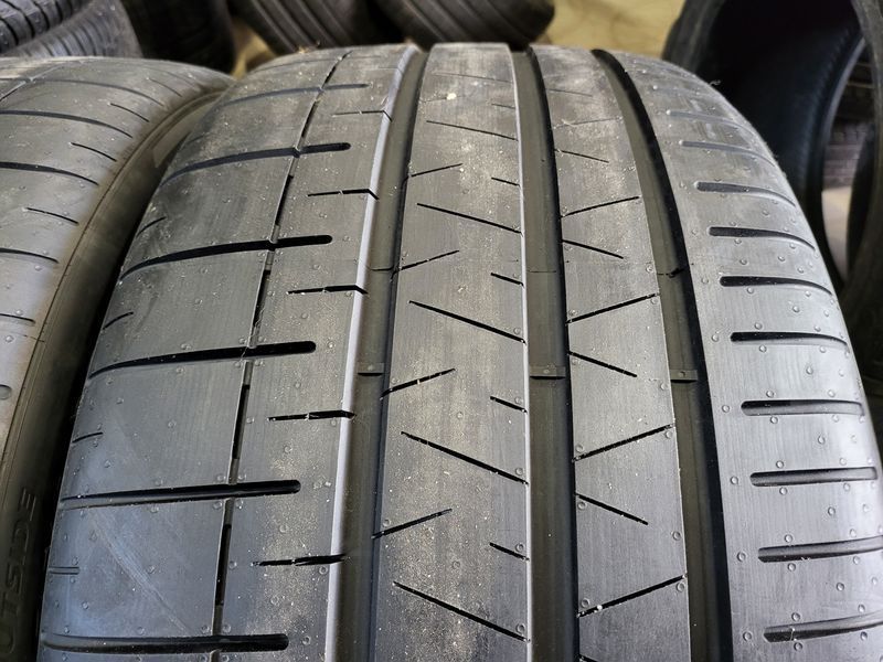 325/35/22 PIRELLI 2бр
