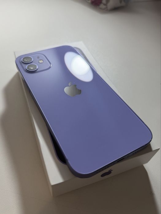 Iphone 12 в идеальном состояний