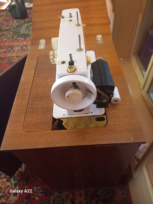 Швейная машина чайка