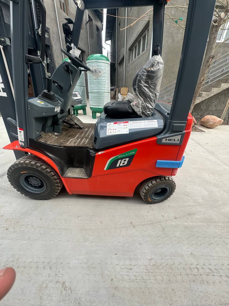 Heli brendidan 2000 kg kara 3m