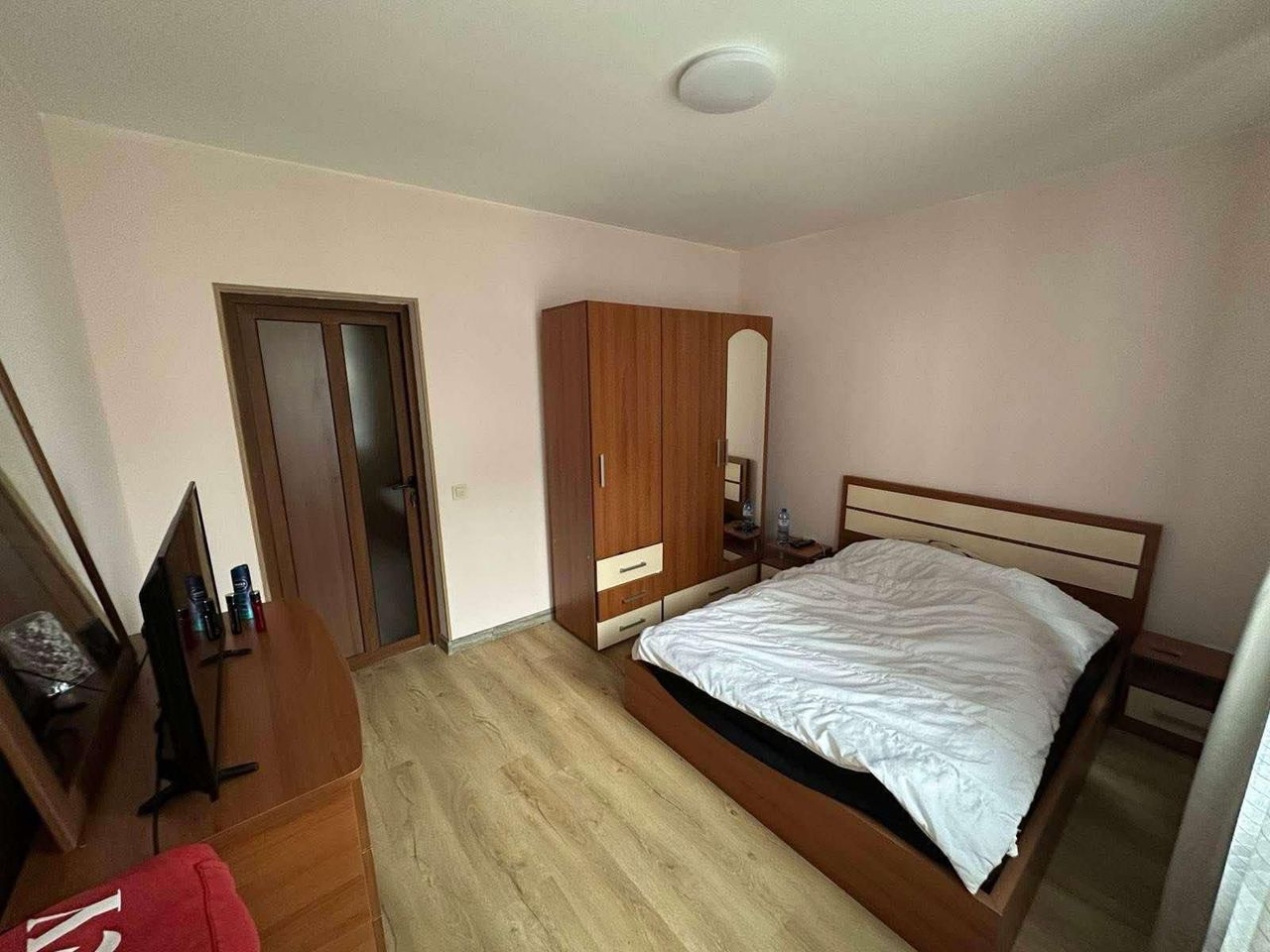 Дава се под наем Тристаен апартамент в София, Малинова долина - 98 кв.м за 900 € - Снимка #3