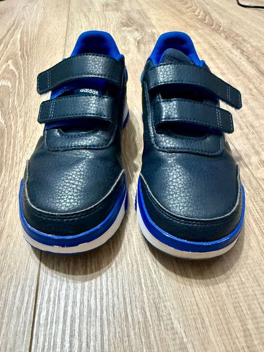 Маратонки Adidas