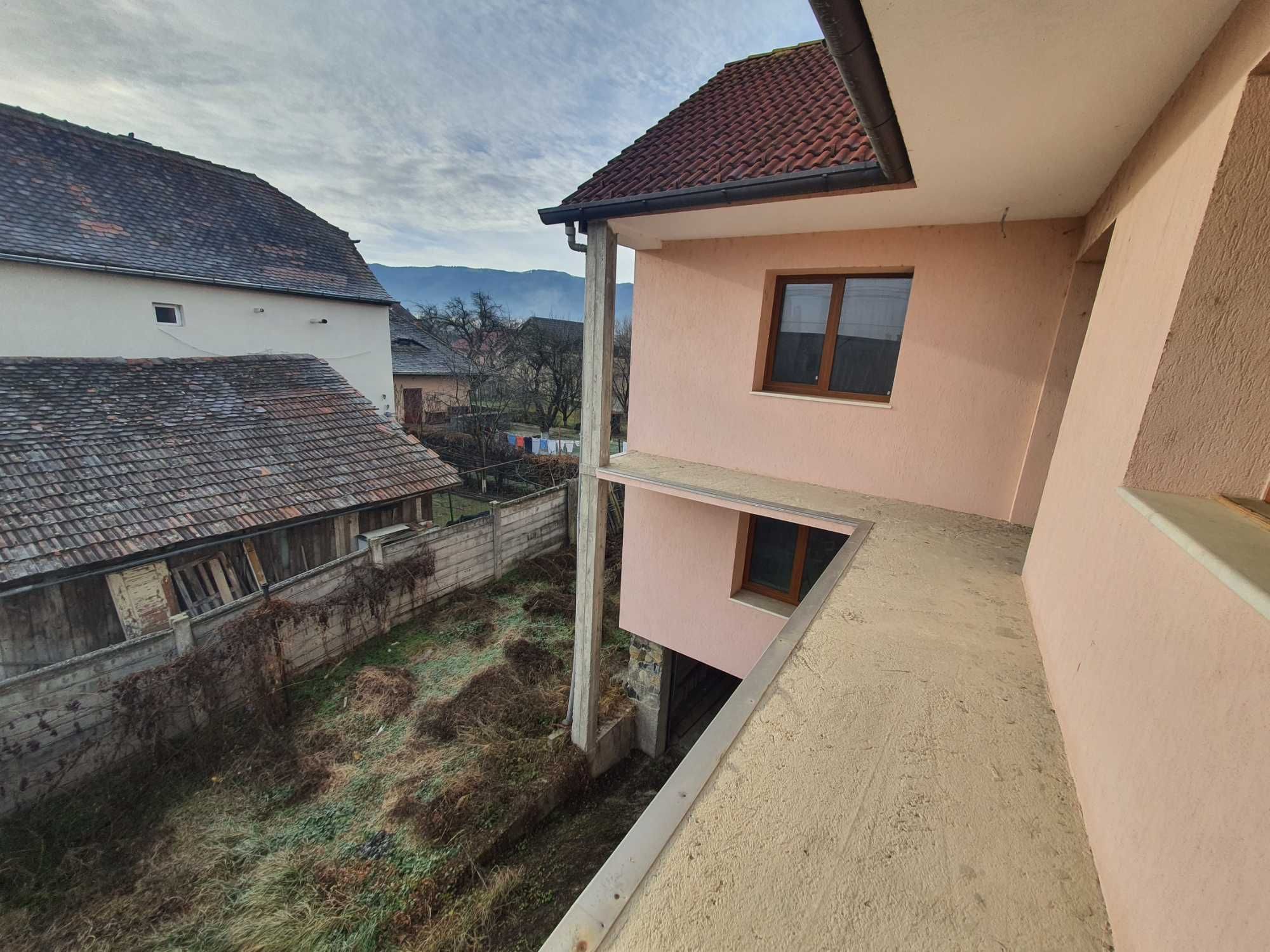 Exclusivitate! Casa singur in curte cu D+P+1 in Cisnadie central