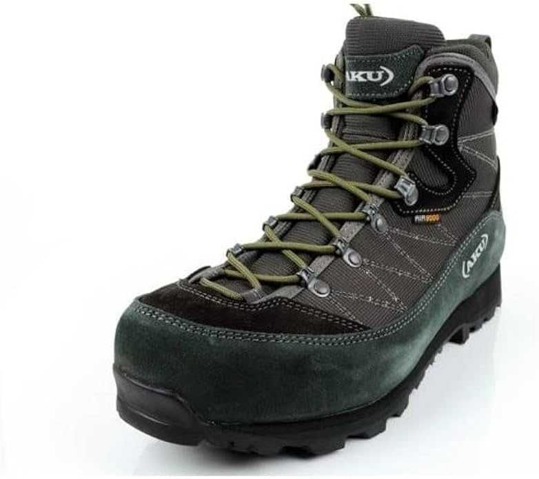 Чисто нови Мъжки туристически Gortex обувки AKU. 42 размер