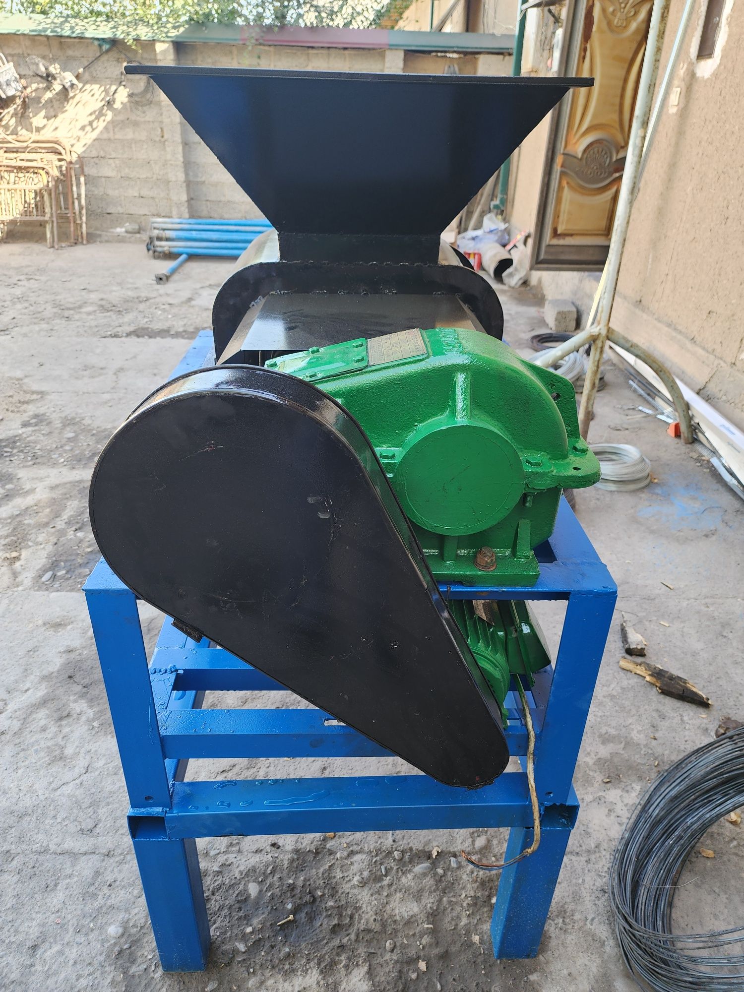 Briket stanok, Briket aparat, Briket, Breket