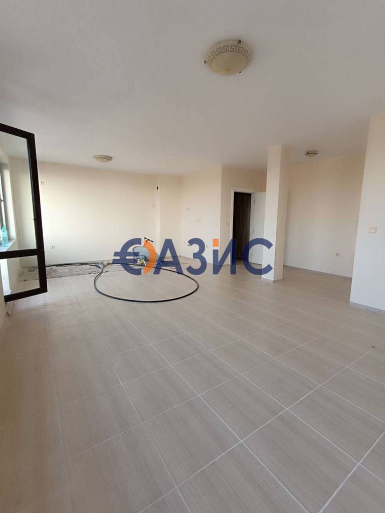 Продава се Тристаен апартамент в с. Равда, Област Бургас - 139 кв.м за 960 €/кв.м - Снимка #6