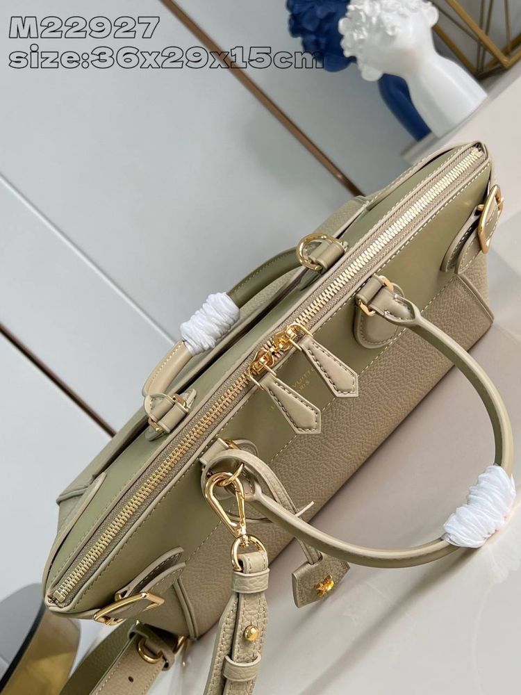 Geanta Louis Vuitton Lock it MM