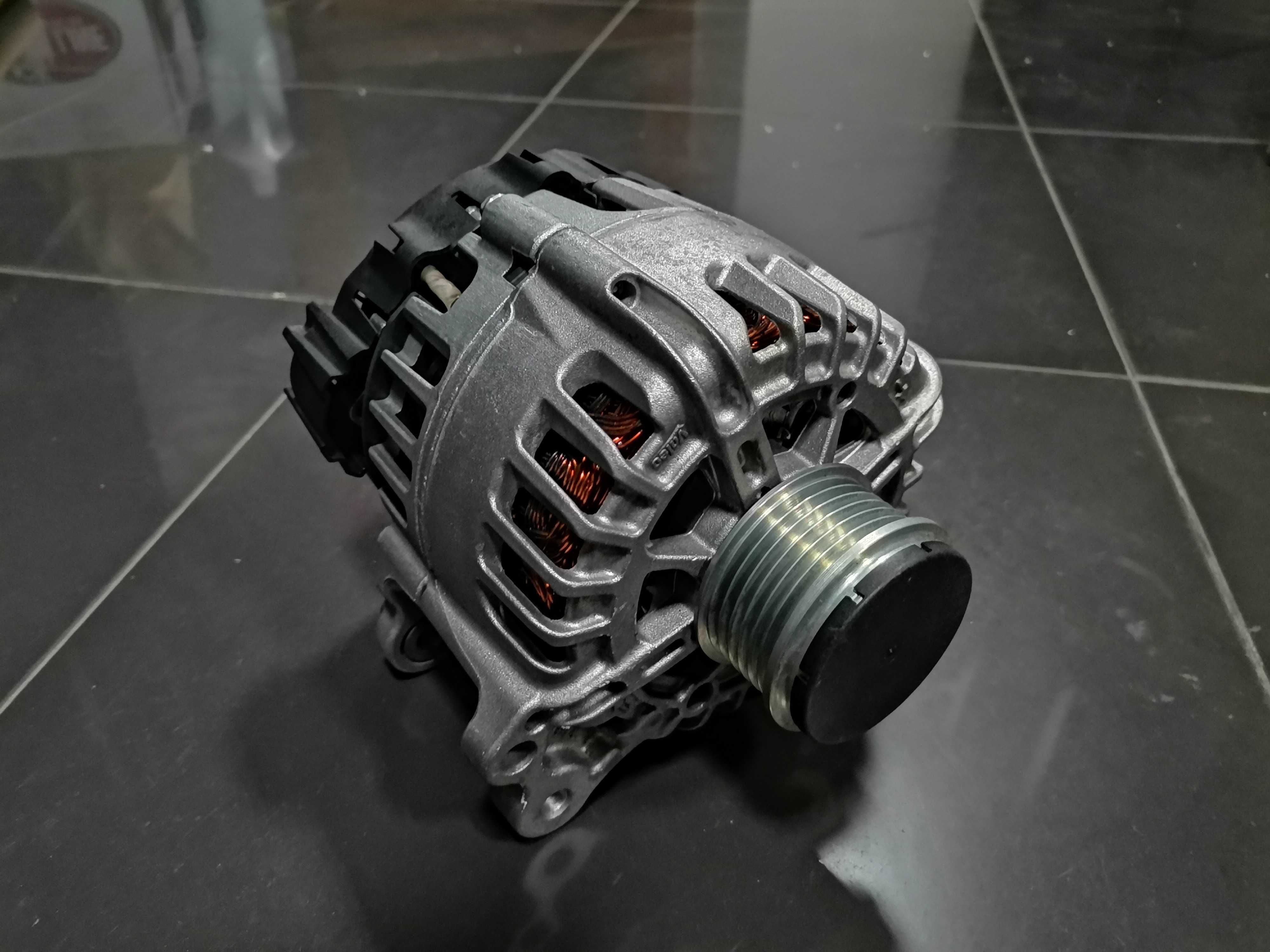 Алтернатор Audi 14V 150A 059/903/024 3.0 Tdi A6 Q7 A4 A5 A7 EG15T012