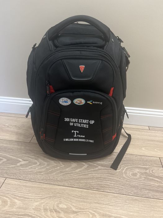 Рюкзак для ноутбука Sumdex PJN-303BK