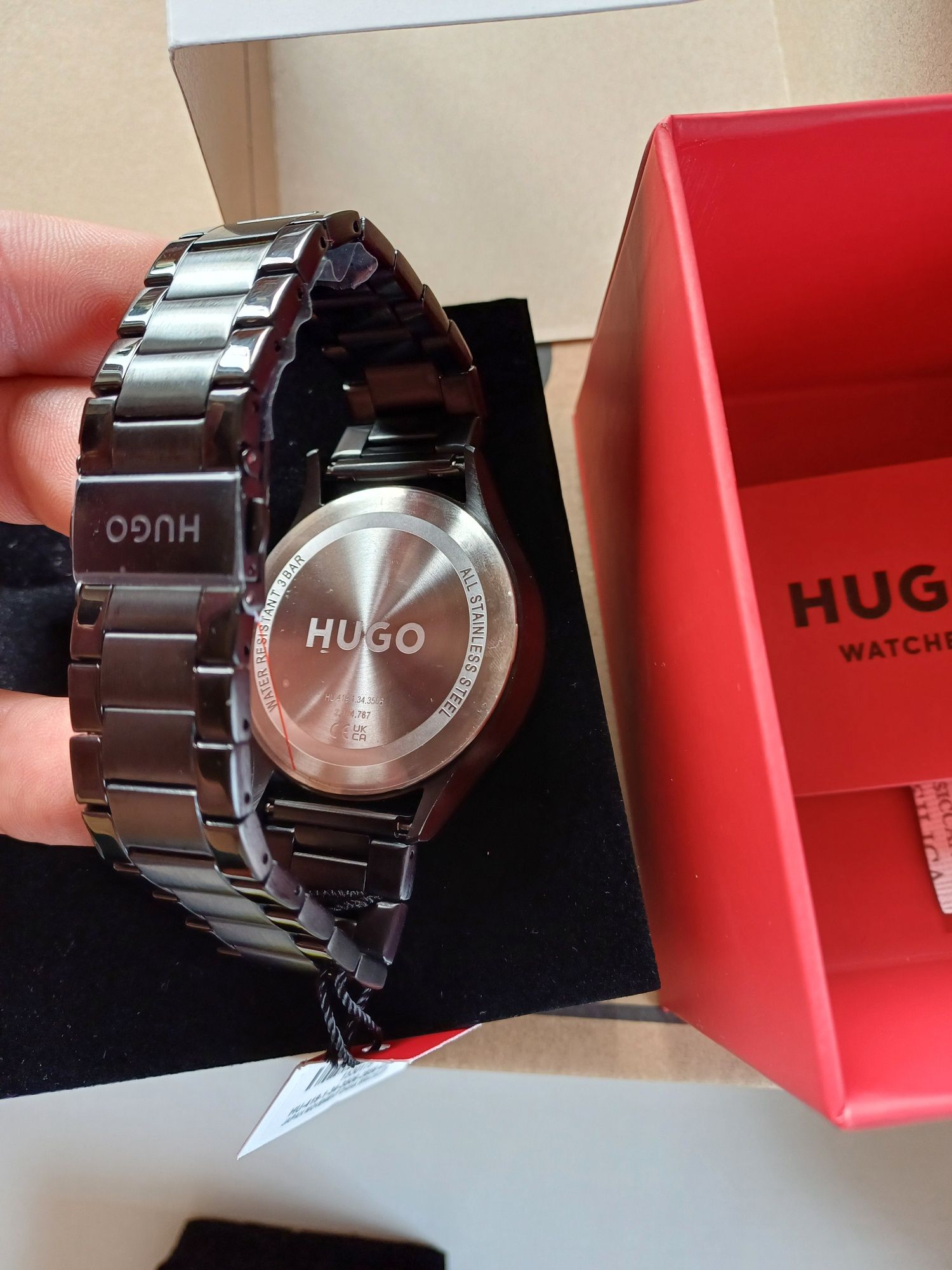 Ceas Hugo Nou/În Cutie