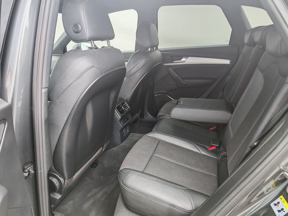 Audi Q5 S Line 2.0tdi 190cp 4x4  Garanție 12 luni