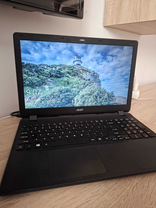 Laptop Acer ES1-512-C39M