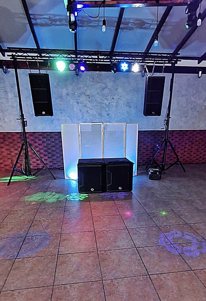 Dj Evenimente Majorat Nunta Botez Cununie Banchete Lumini