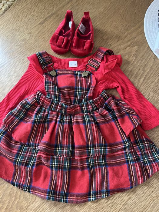 Червена коледна рокличка