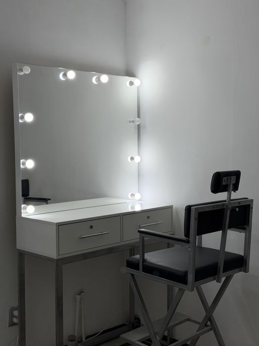 Аренда столика для бровиста/ визажиста