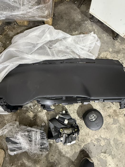 Арматурно табло ярис 2018