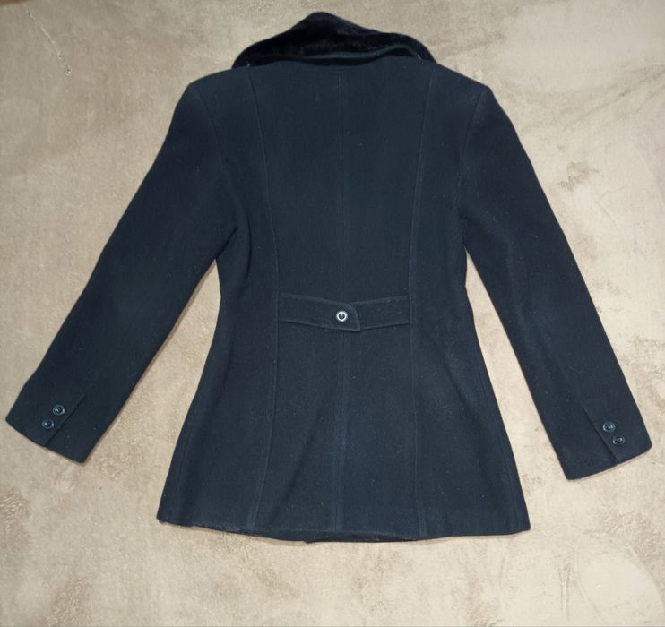 Palton negru gros, mărimea 40, Dika