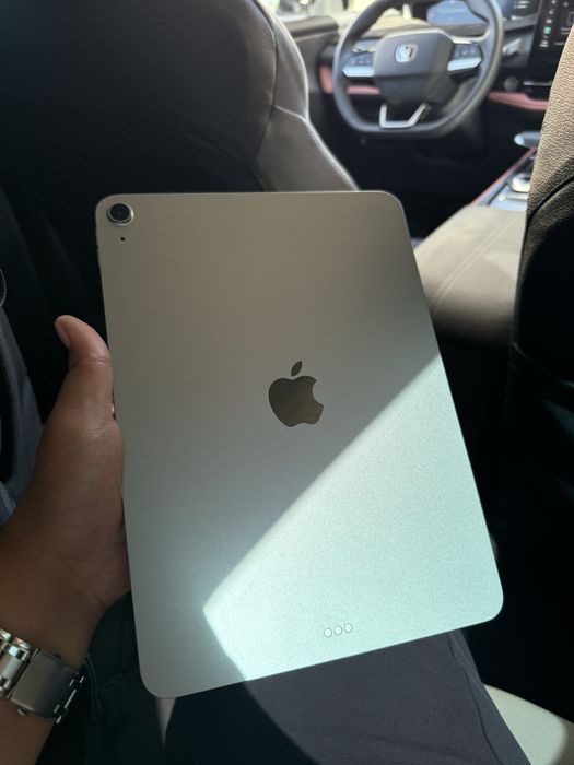 iPad Air 2025 сатылады обмен бар