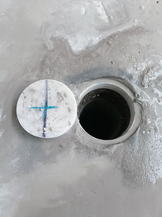 Gaură hotă, centrală