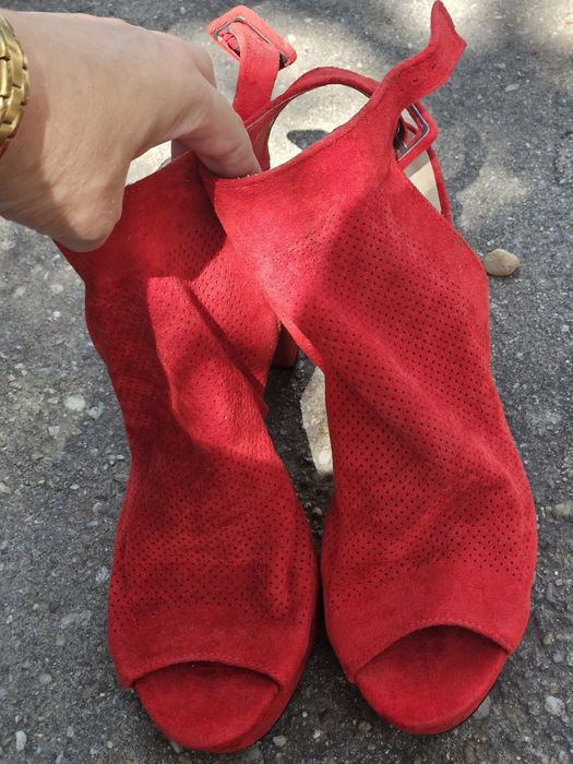 Sandale cu toc cui si ci toc gros