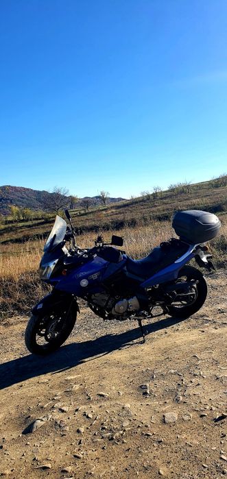 Vând motocicleta Suzuki v-strom 650cc