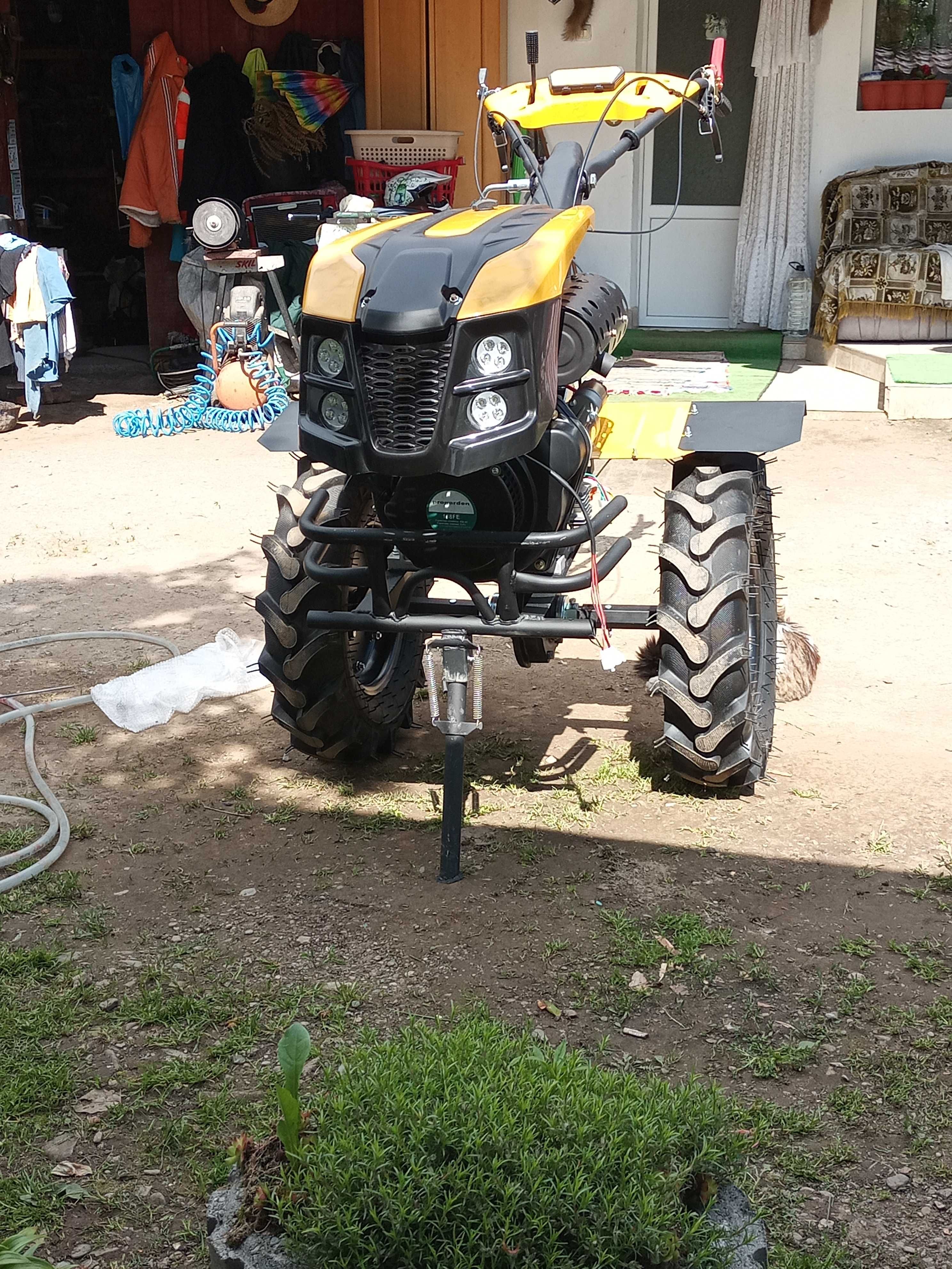 Motocultor foarte puternic 12CP Diesel!!