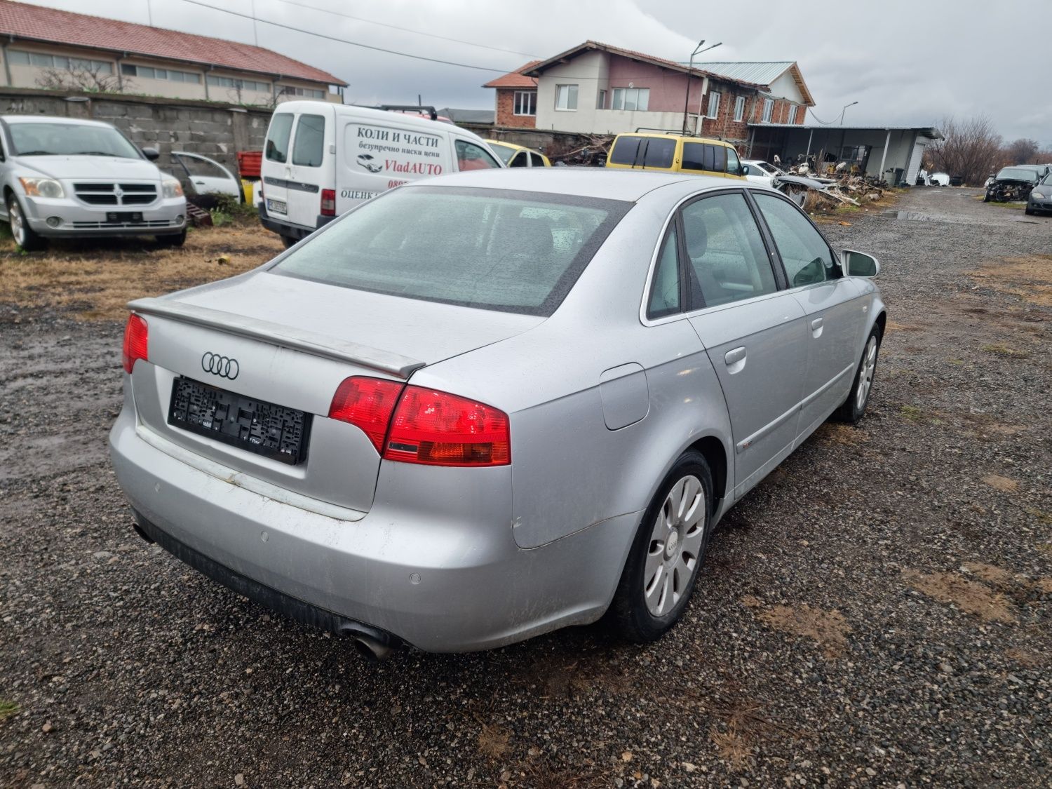 Audi a4 2.0tfsi 200k на части