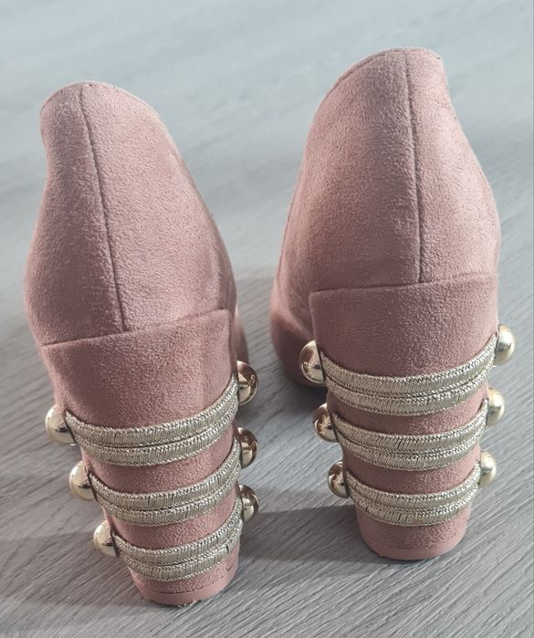 Pantofi toc gros nude 36