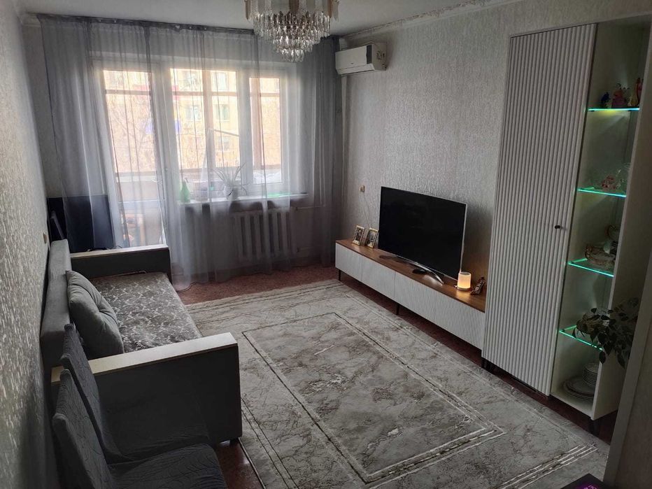 Продам 2х комнатную квартиру (5мкр Тургенева)