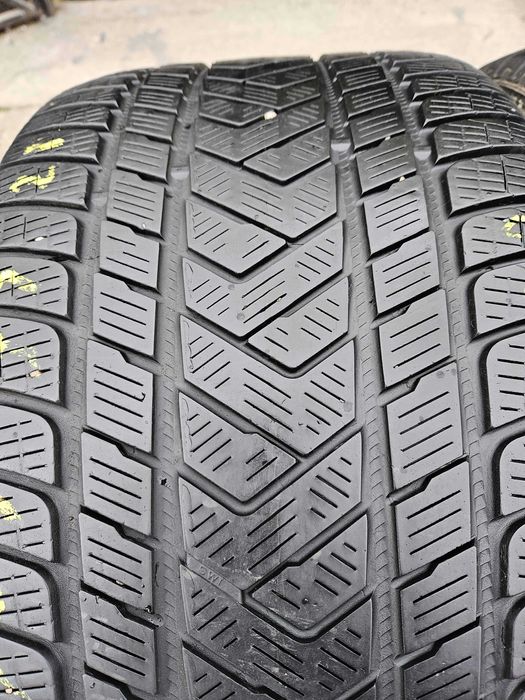 SET 2 Anvelope Iarna 305/35 R21 PIRELLI Scorpion Winter 109V