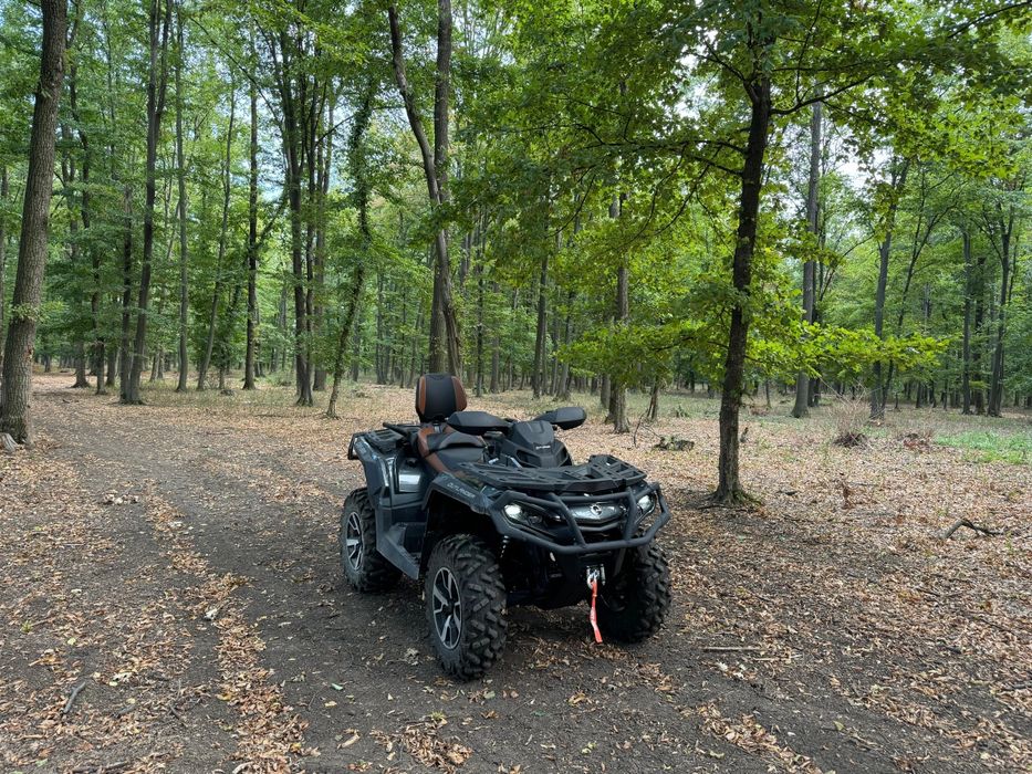 Vând ATV Can-Am  Outlander