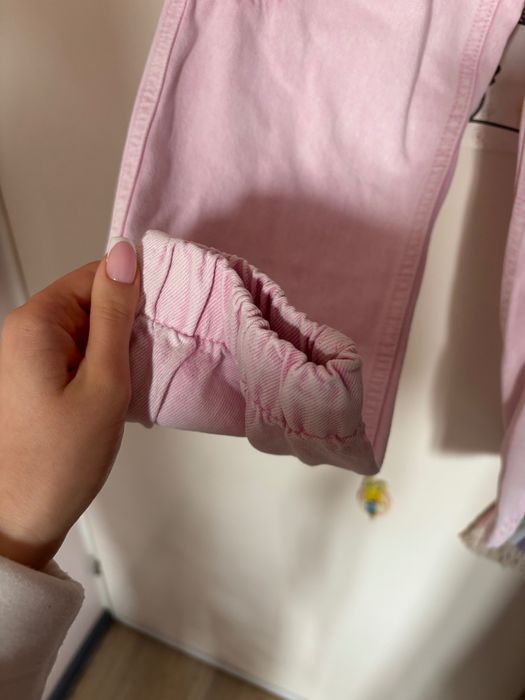 РОЗОВ карго панталон Бершка. 34 размер.