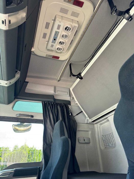 Tandem  camion MAN TGX 26.440 +remorcă  KRONE+containere