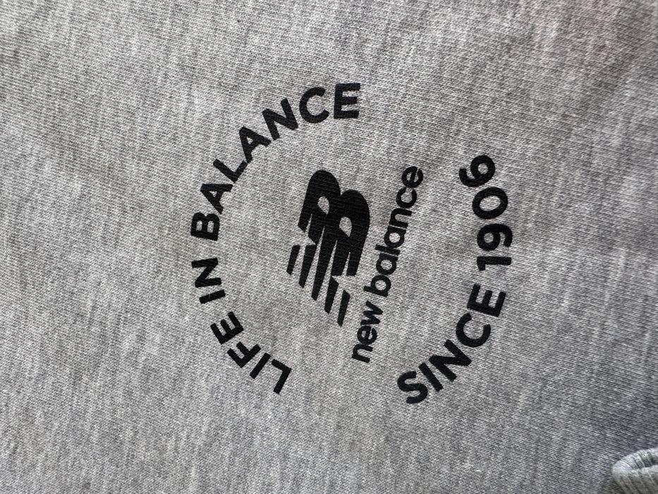 New Balance Life in Balance Sweatshirt - Grey
