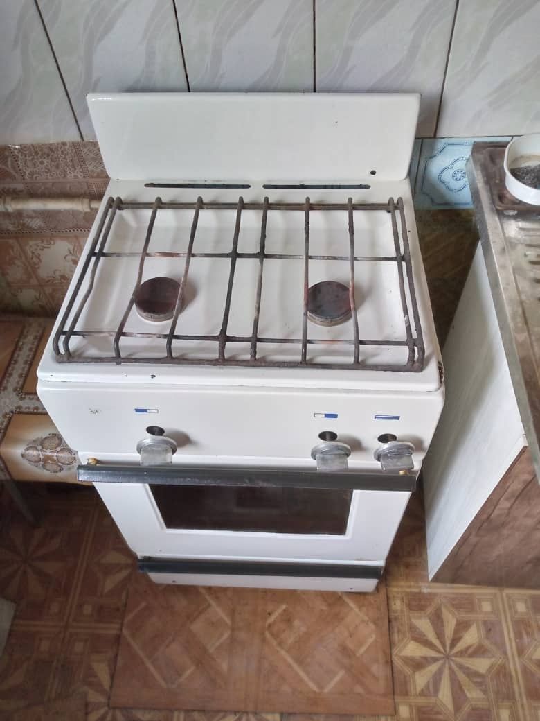 Продам Газовую плиту б/у