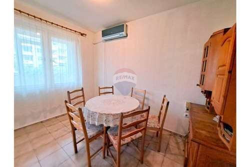 Тристаен апартамент, кв. Левски, Варна Т4077