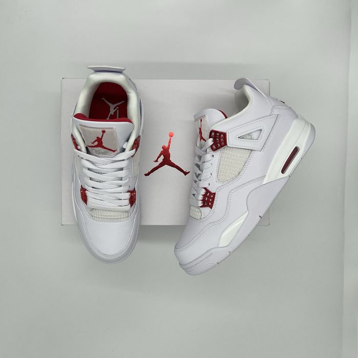 Jordan 4 Metallic Red